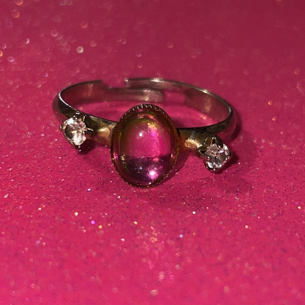iridescent ring💗💚 - Picture 6 of 6